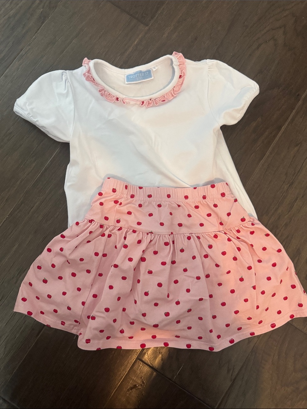 Trotter street kids  White & Pink apple Girls Matching Set